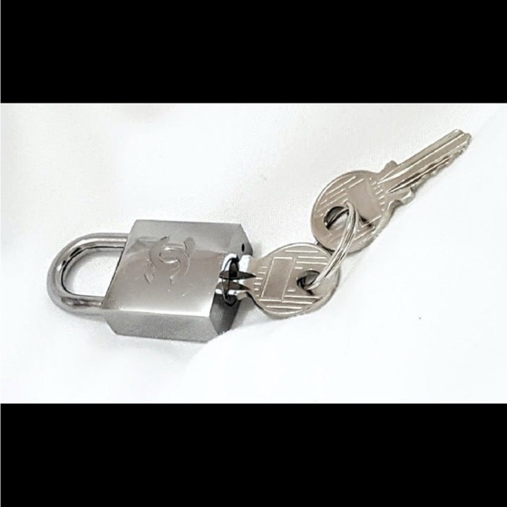 CHANEL Silver-Tone Logo Padlock with Key Set